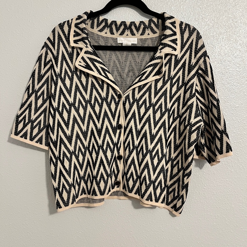 House of Harlow 1960 Black and Cream Zigzag Button-Front Knit Top Large
